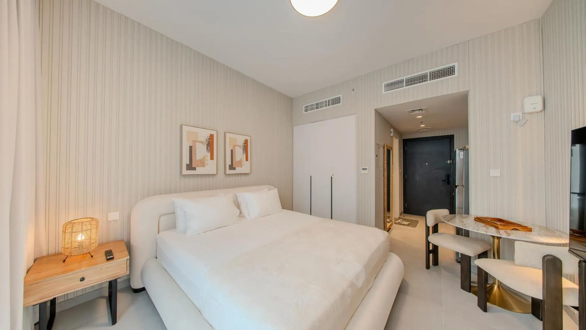The Aljada Studio By Blue Cloud Holidays Sharjah 0*,