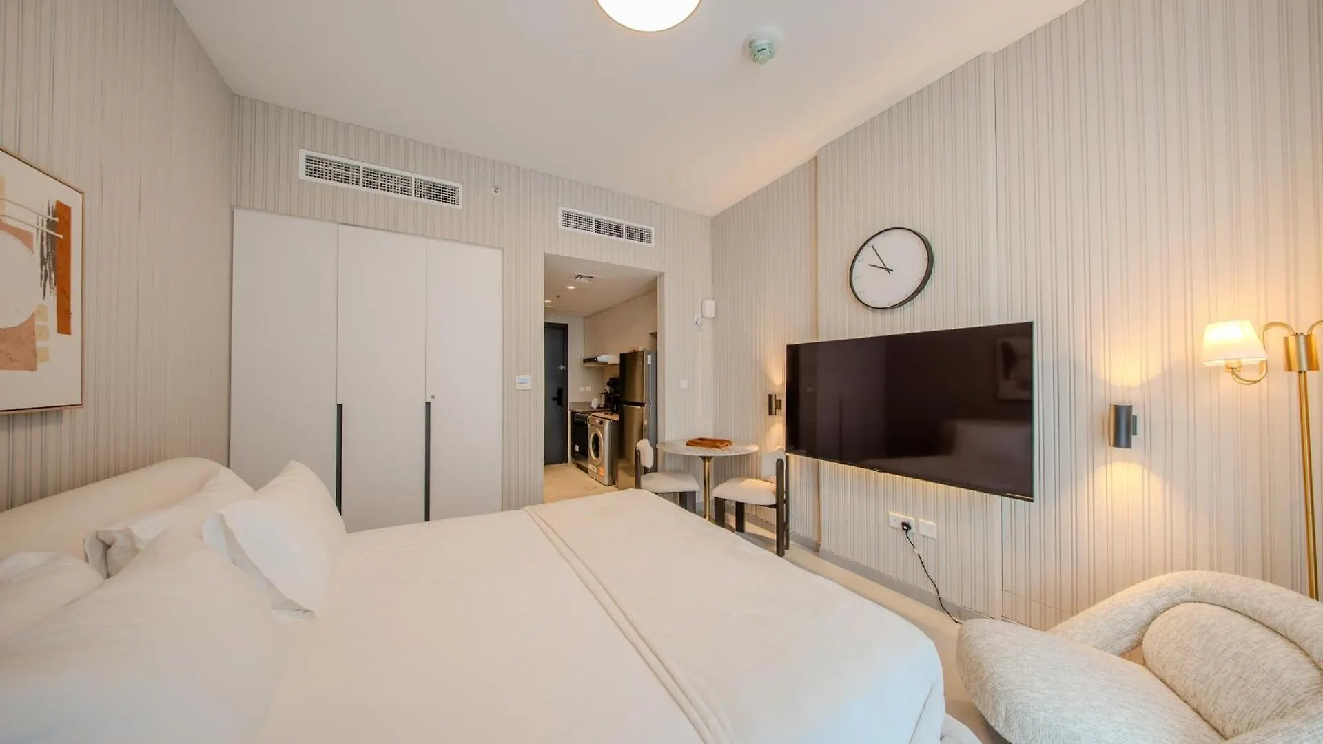 The Aljada Studio By Blue Cloud Holidays Sharjah