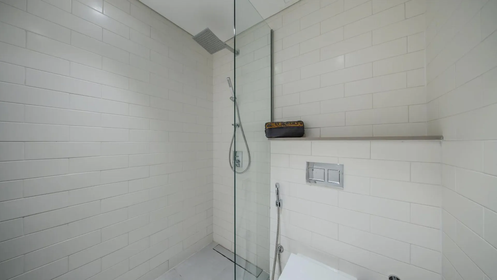 Lägenhet The Aljada Studio By Blue Cloud Holidays Sharjah